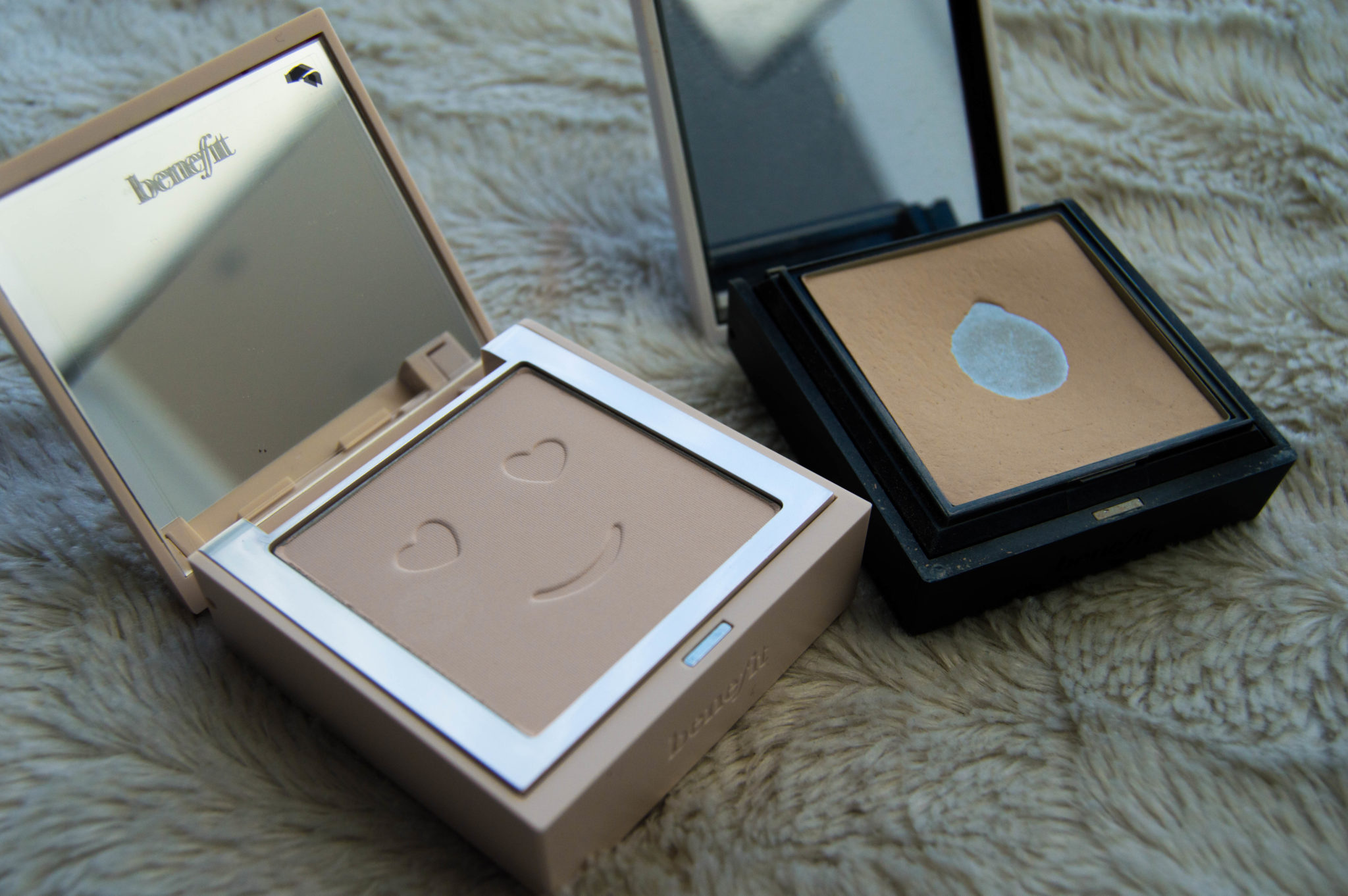 Benefit Hello Happy Velvet Powder Foundation Vs Benefit Hello Flawless Powder Foundation | Are They The Same Formula?